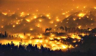 ΗΠΑ: Πυρκαγιά εξαπλώνεται ραγδαία κοντά στο Λος Άντζελες - Εκκενώνεται το Μαλιμπού