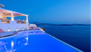 Τα 10 ελληνικά ξενοδοχεία που προτιμούν οι τουρίστες (pics)