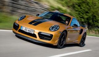 Ξεχωριστές πινελιές για τις Porsche 911 Turbo S (vid)