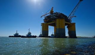 Απώλειες σχεδόν 1 δολαρίου στην τιμή του αμερικάνικου αργού