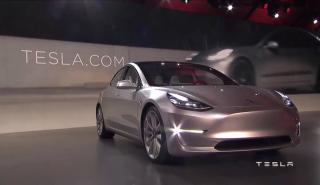 Σε παγκόσμιο ηγέτη εξελίσσεται η Tesla