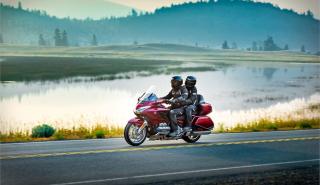 Κρουαζιερόπλοιο η νέα Honda Goldwing 1800 (pics & vid)