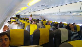 Το Παρίσι ζήτησε «εξηγήσεις» από τη Vueling μετά την αποβίβαση Γάλλων Εβραίων εφήβων από αεροσκάφος