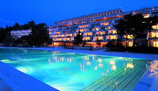 Αστήρ Παλάς: Αλλάζει πρόσωπο με υπογραφή Four Seasons (pics)