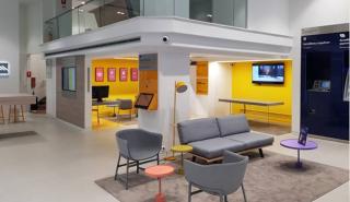 Νέο e-branch άνοιξε στη Γλυφάδα η Τράπεζα Πειραιώς