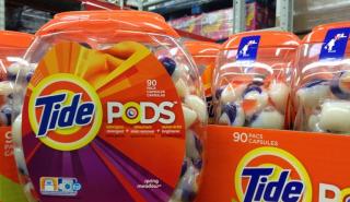 Το YouTube «κατεβάζει» τα βίντεο του «Tide Pod Challenge»