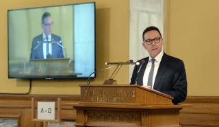 Προληπτική γραμμή και «μαξιλάρι ασφαλείας» ζητά η ΤτΕ