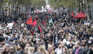 Απεργιακή «πανστρατιά» από 7 εργατικά συνδικάτα στη Γαλλία