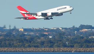 H Qantas επαναφέρει τις διεθνείς πτήσεις λόγω της «τεράστιας» ζήτησης για ταξίδια