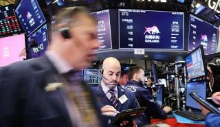 «Βαθύ κόκκινο» στη Wall Street - Στο μάτι του κυκλώνα η Τεχνολογία