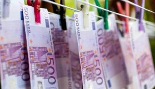 Υποχρεωμένοι λογιστές και φοροτέχνες να αναφέρουν υποθέσεις «ξεπλύματος»