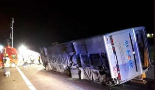 Γαλλία: Τρεις νεκροί από ανατροπή λεωφορείου