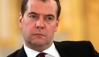 Ο Μεντβέντεφ συγκρίνει τον Μερτς με τον Γκέμπελς - «Λέει ήδη ψέματα»