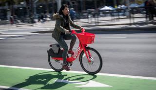 Ποδήλατα και ηλεκτροκίνητα αυτοκίνητα «νοικιάζει» από σήμερα η Uber