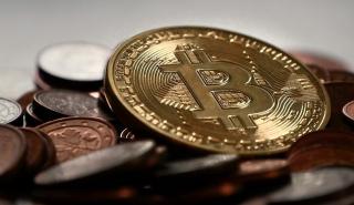 Επιταχύνεται η κατάρρευση του Bitcoin