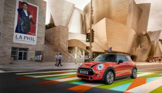 Διαθέσιμο με τιμή από 19.740 ευρώ το ανανεωμένο MINI (pics)