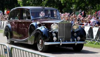 Στο «σφυρί» τον Σεπτέμβριο τα αυτοκίνητα της βασίλισσας Ελισάβετ (pics)
