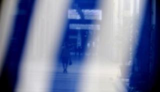 Μειώνεται ο πληθυσμός της χώρας - Πού οφείλονται οι μεταβολές