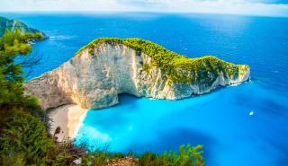 Ζάκυνθος: Απροσπέλαστη για τους τουρίστες η παραλία Ναυάγιο