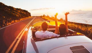 Πέντε cabrio με οροφές που ανοίγουν σε χρόνο dt