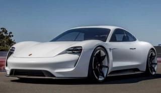 H Porsche Taycan ρίχνει το γάντι στην Τesla (pics & vid)