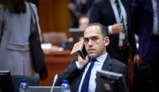 Στο... ακουστικό για έκδοση 10ετούς ομολόγου η Κύπρος