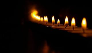 Ο 41χρονος Αϊτινός τραγουδιστής Μίκαμπεν κατέρρευσε και πέθανε επί σκηνής σε συναυλία στο Παρίσι