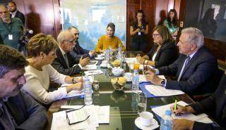 Αγωνία στην κυβέρνηση για την αποσυμφόρηση των νησιών