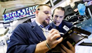 Εβδομάδα με βαριές απώλειες για την Wall Street