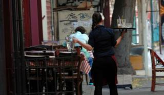 DW: Σοβαρά προβλήματα στην ελληνική αγορά εργασίας από τη μερική απασχόληση