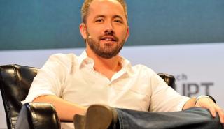 Η απίθανη ιστορία του δισεκατομμυριούχου Mr Dropbox (pics)