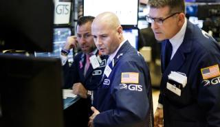 Εξανεμίστηκαν τα κέρδη του έτους στη Wall Street