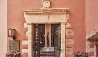 Στα Χανιά το καλύτερο ιστορικό ξενοδοχείο της Ευρώπης (pics)