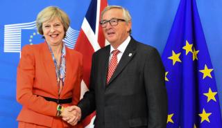 Brexit: Συνάντηση Μέι - Γιούνκερ απόψε για την εξεύρεση λύσης στη συμφωνία 