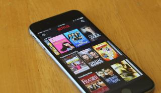 Διαθέσιμες και στα iPhone οι «Έξυπνες Λήψεις» του Netflix