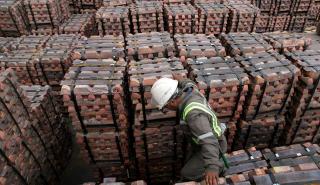 Κίνα: Νέα έξαρση του ιού «κλείνει» τα λιμάνια - Στα ύψη οι τιμές και φόβοι για τον πληθωρισμό