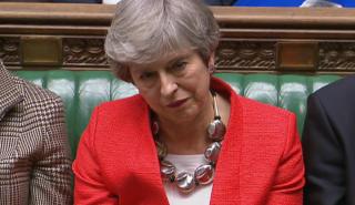 Νέα ήττα για Μέι - Απορρίφθηκε η συμφωνία για Brexit