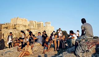 Περ. Αττικής: Αναγκαία η λήψη μέτρων για να μην υπάρξει υπερτουρισμός στην Αθήνα