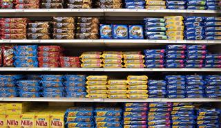 Αυξάνεται παγκοσμίως η κατανάλωση σνακ, σύμφωνα με έρευνα της Mondelēz International