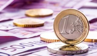 Ράλι ανακούφισης καταγράφει το ευρώ μετά τη νίκη Μακρόν