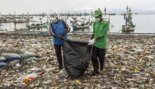 Η Schwarz Retail Group στηρίζει την εξάλειψη των πλαστικών απορριμάτων