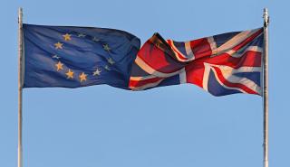 Ένα «άτακτο» Brexit θα κόστιζε 90 δισ. λίρες στη Βρετανία