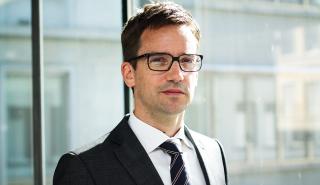 Μπόλιγκερ (UBS): Οι «περιπέτειες» της Ελλάδας δίδαγμα για άλλα ευρωπαϊκά κράτη