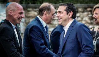 Βαρουφάκης κατά ΣΥΡΙΖΑ: Θα είναι γραφικοί όσοι κατέβουν στους δρόμους (vid)