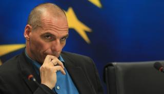 Bloomberg για Βαρουφάκη: Ο μπελάς της Γερμανίας επιστρέφει