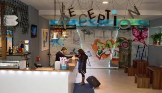 Ο Κιμ Γιονγκ Ουν άνοιξε ξενοδοχείο στο Βερολίνο και προκαλεί αμηχανία (pics)