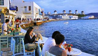 Τουρισμός: Γερμανοί και Γάλλοι «γέμισαν» τα ελληνικά ταμεία τον Μάιο - Αύξηση εισπράξεων από Ρωσία κατά... 575%