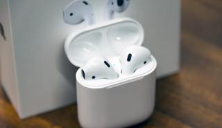 Η Apple αποκάλυψε τα νέα της ακουστικά - AirPods Pro (pics & vid)
