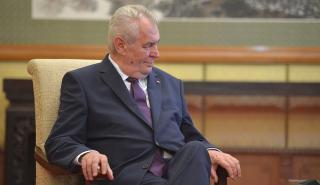 Νέος πρωθυπουργός στην Τσεχία ορκίστηκε με τον Πρόεδρο να νοσεί από κορονοϊό
