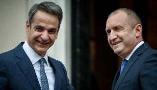 Συνάντηση Μητσοτάκη - Ράντεφ: Στο επίκεντρο η οικονομική συνεργασία Ελλάδας - Βουλγαρίας
